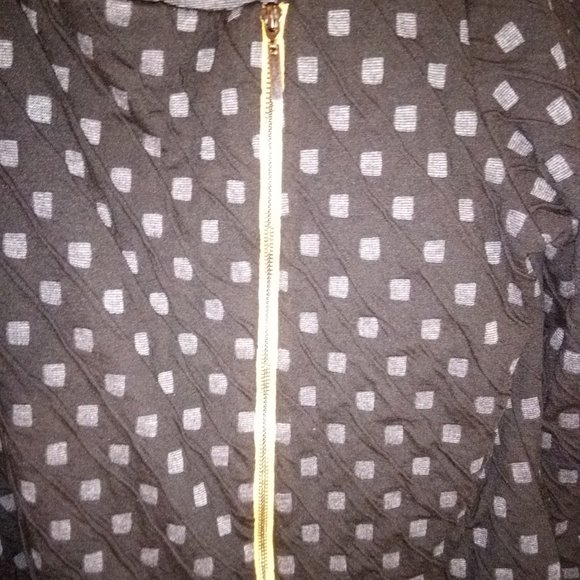 Studio Nouveau Size L zippered top EUC - Picture 3 of 6